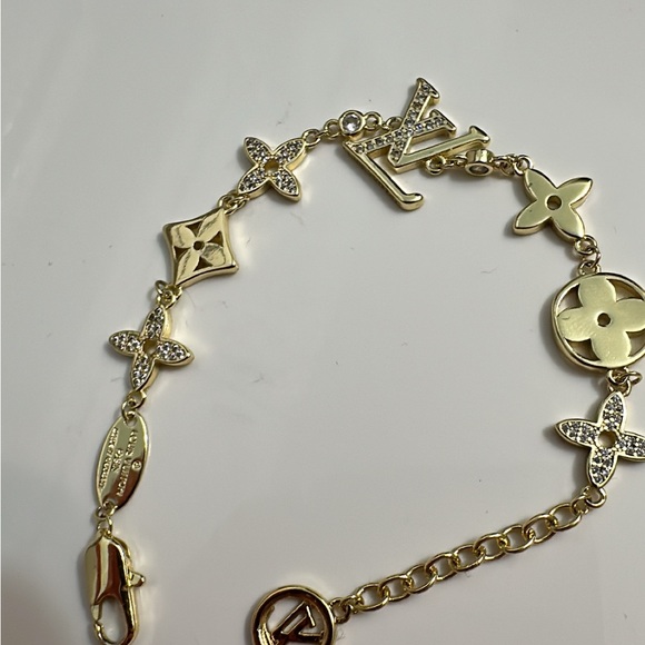 Louis Vuitton Gold Charm Bracelet - Picture 8 of 8